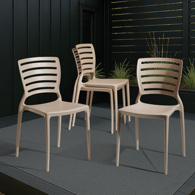 Chaises de salle à manger empilables de couleur brune de Sofia