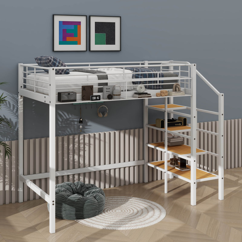 Lit mezzanine en métal de taille simple, avec une grille de rangement supérieure et une échelle de rangement latérale, Blanc
