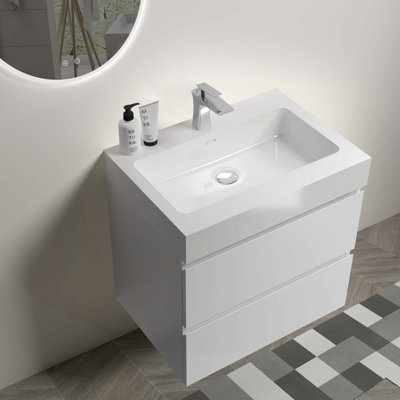 Modern Bathroom Vanity with Advanced Features and Ample Storage