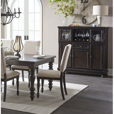 Buffet traditionnel 54 po avec porte de bar Demaria