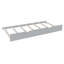 Lit superposé double au-dessus de double avec lit gigogne simple et échelle-550873362