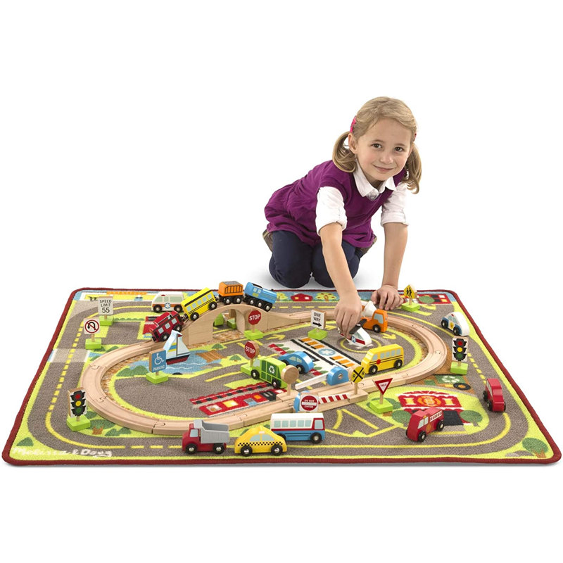Tapis de jeu gris / brun / vert tissé à la machine