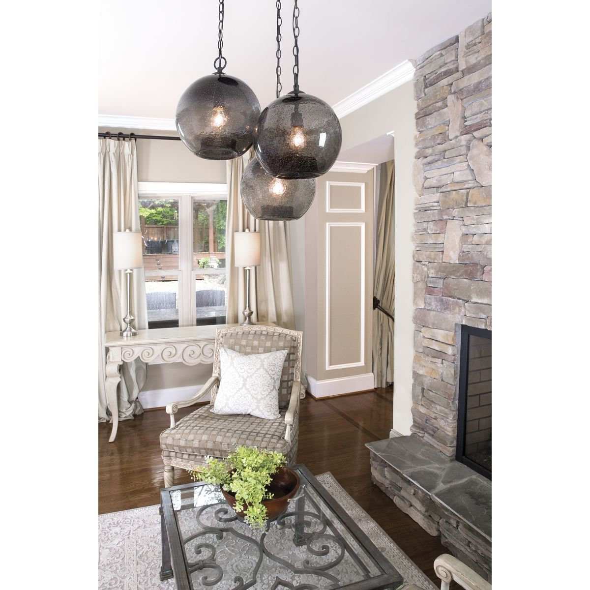 Chicago Single Light Glass Dimmable Pendant, Graphite