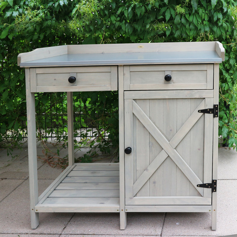 Gartenbank aus Holz
