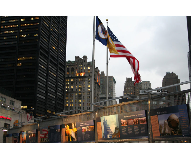 New York City WTC 9/11 Hommage au sol, H 12 po x l 18 po
