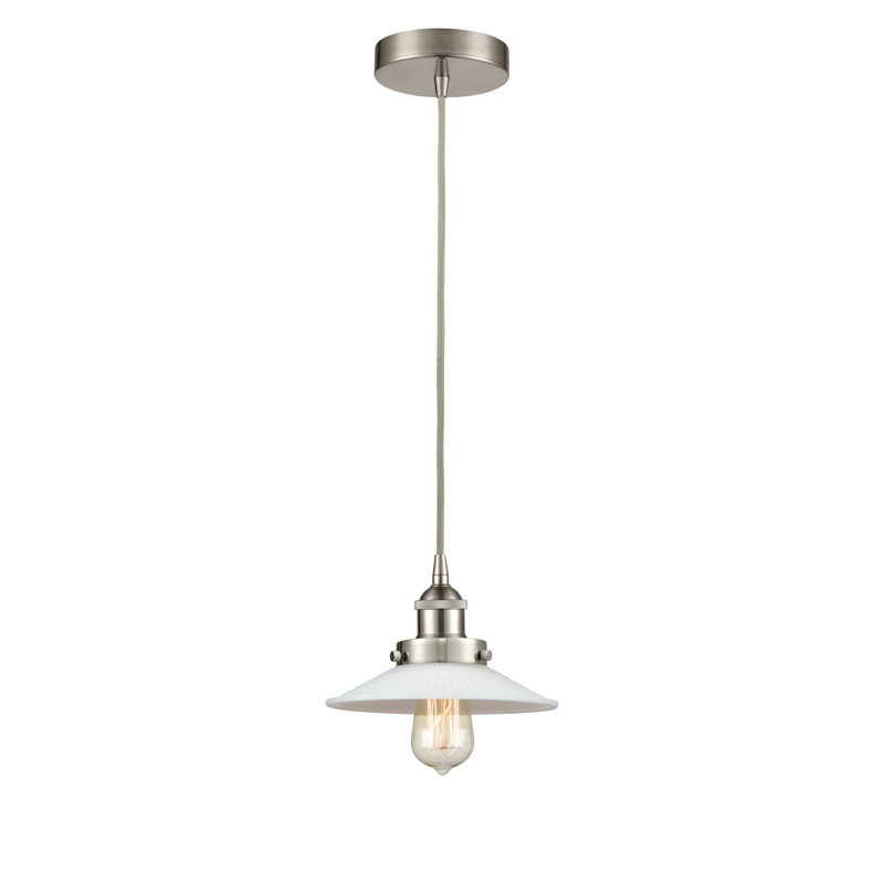 Luminaire suspendu conique à 1 lumière Cahaba, Blanc mat, Nickel satiné brossé