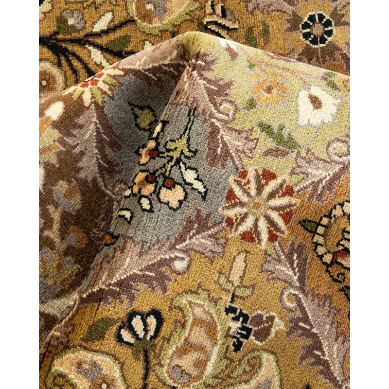 Classic One-of-a-Kind 7' 1" X 7' 1" Hand Knotted Area Rug