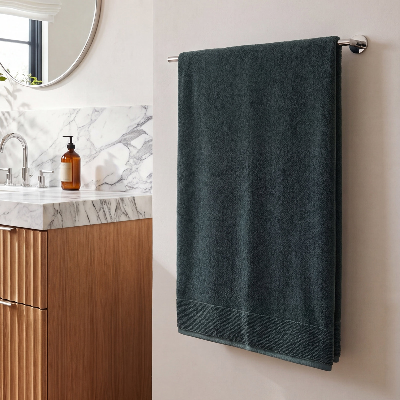 Luna Hand Towel