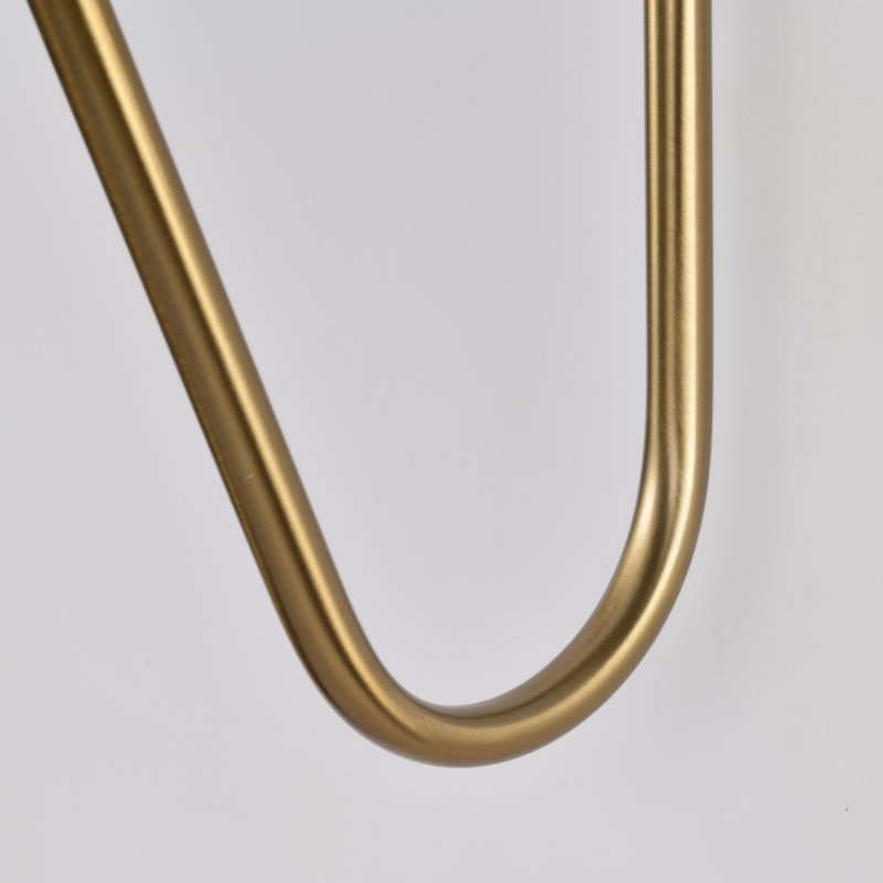 Bras pivotant à 1 lumière à intensité variable Judson, Blanc mat