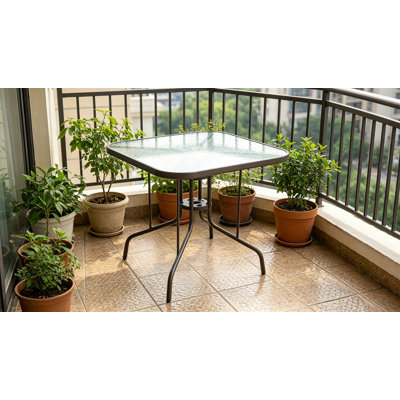 Table de salle à manger de patio de 35 pouces avec plateau en verre trempé, table de bistro carrée pour 4 personnes avec trou de parasol de 1,5 po et structure en métal robuste, table de salle à manger de patio pour la cour, la terrasse, la terrasse et la piscine