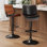 Ensemble de 2 tabourets de bar pivotants à hauteur réglable, dossier en bois cintré, siège en similicuir et repose-pieds - Chaises modernes à hauteur de comptoir pour îlot de cuisine, salle à manger ou bar personnel, confortables et faciles à nettoyer