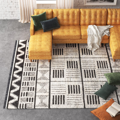 Tapis beige / noir Suri Southwestern