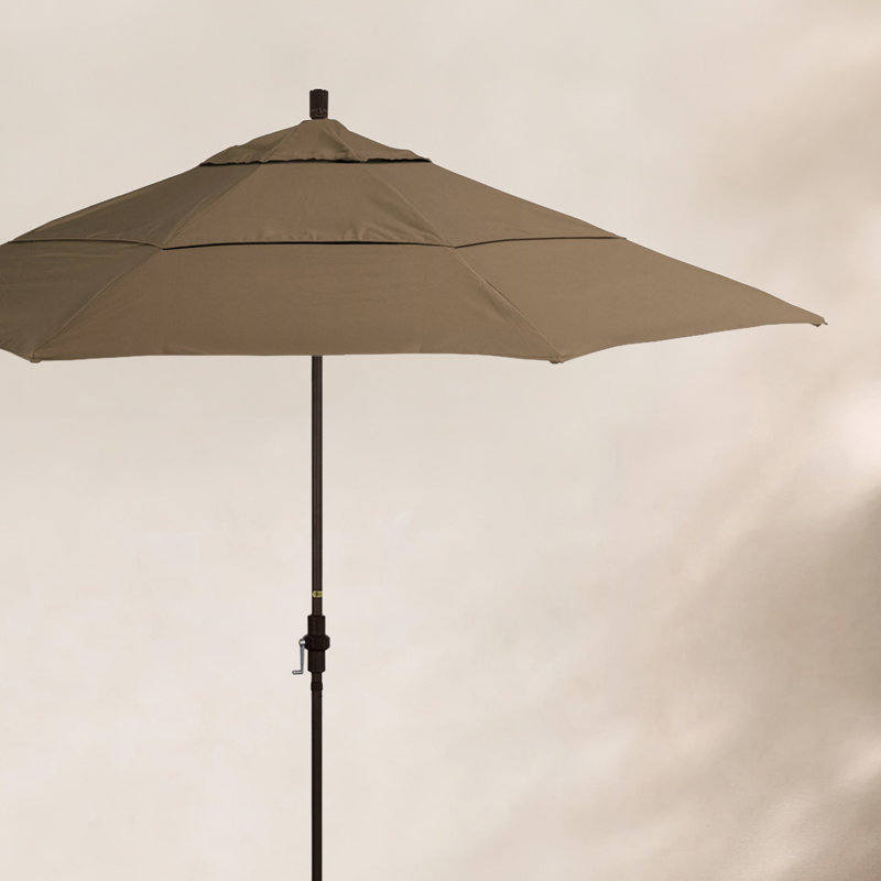 Parasol de marché Broadmeade octogonal Sunbrella, Stone Black, Cacao