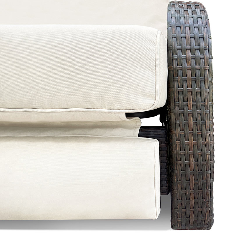 Chaise longue d'extérieur en métal Adhvik, Beige
