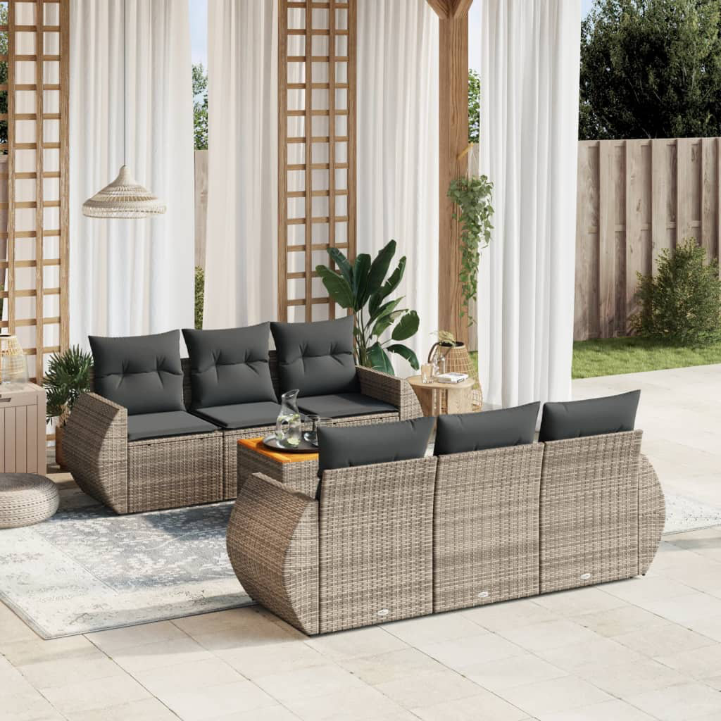 Gartensofa mit Kissen