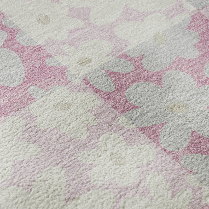 Tapis floral lavable à la machine de qualité supérieure Mayfield AMF2476, Pink, 1'8" x 2'6"