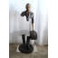 Statue de vendeur en bronze avec valise abstraite 24 "x 27" x H 71 "