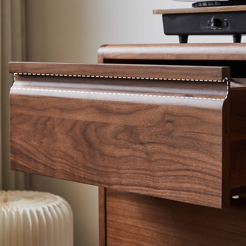 Armoire d'appoint en noyer massif
