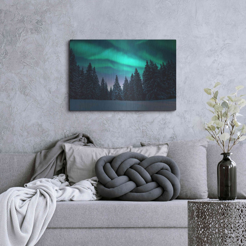 "Northern Lights In Winter Forest 3" par Luxe, H 24 po x l 36 po
