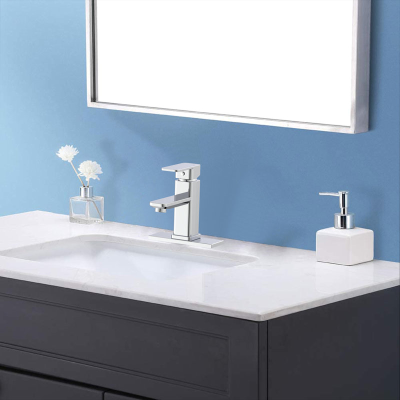 Single-handle Bathroom Faucet with Drain Assembly, Chrome