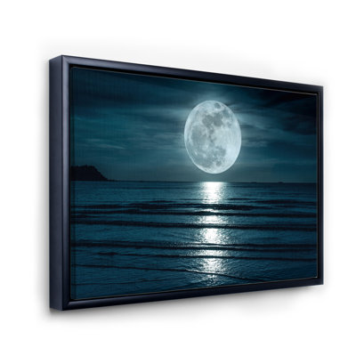 Super lune au-dessus de la mer I - photographie sur toile