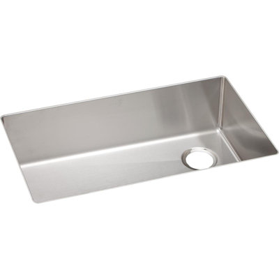 Crosstown 32"L x 19"W Undermount Kitchen Sink