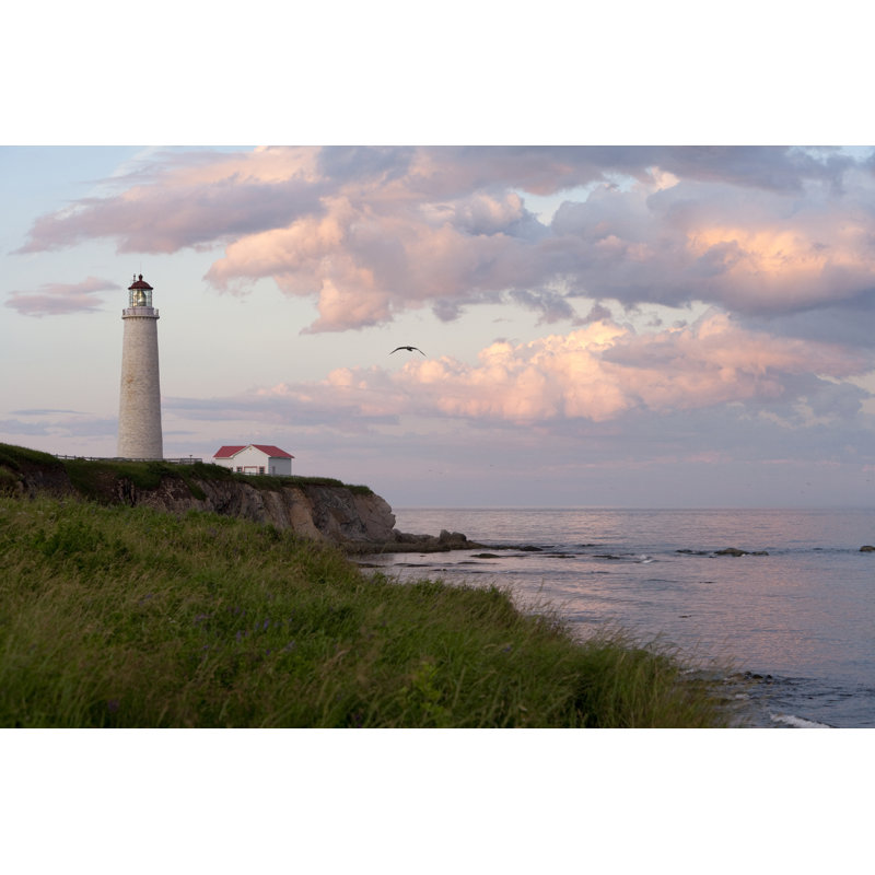 Coucher de soleil sur le phare de Cap-Des-Rosiers par Cap53, H 32 po x l 48 po