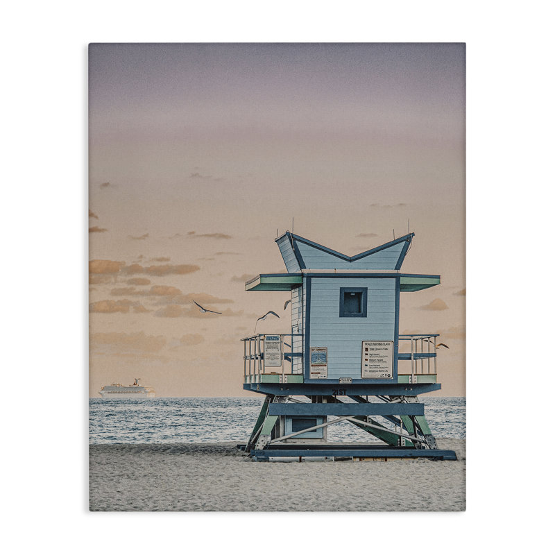 Miami Lifeguard Stand Canvas Wall Art by LSR Design Studio bp-501_CN, H 48 po x l 36 po