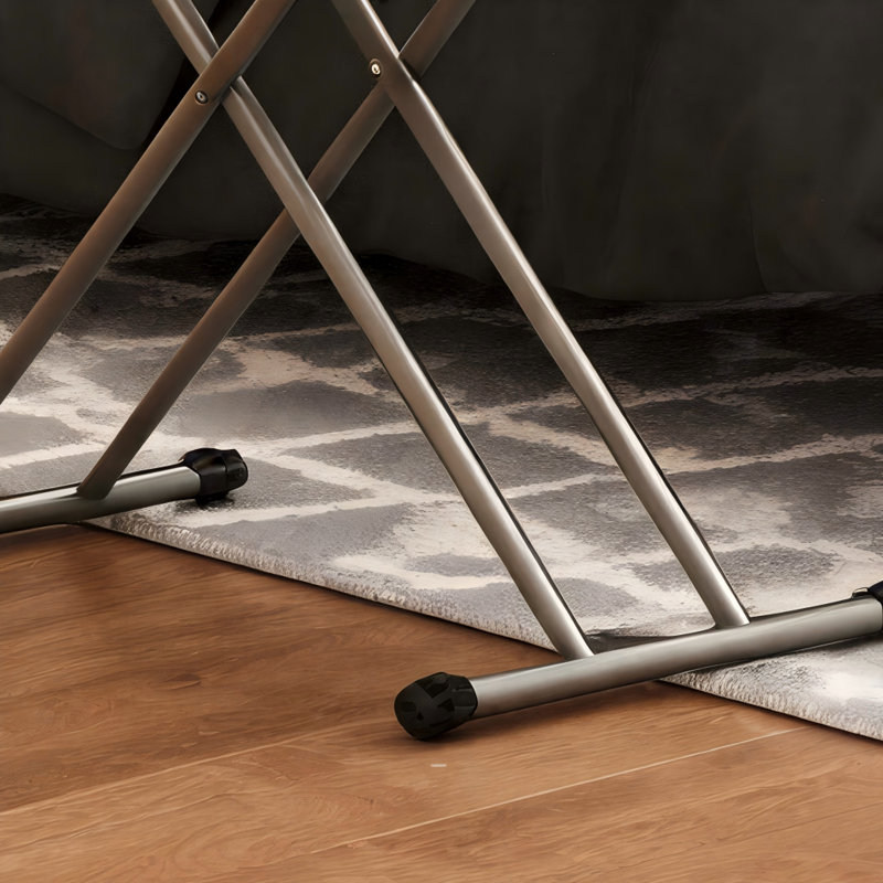 Table pliante réglable en hauteur à quatre positions, portable et compacte, pouvant être utilisée comme table d'appoint dans le salon, la salle à manger ou le bureau.