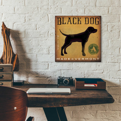 «Black Dog At Show V2» par Ryan Fowler