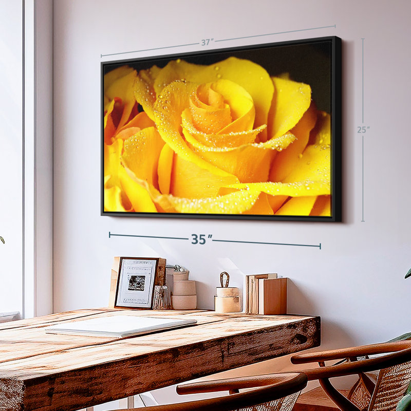 «Dewy Yellow Rose», reproduction sur toile, H 9 po x l 13 po