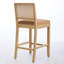 Tabourets de bar Havenwood en bois massif avec dossier en rotin et coussin en lin-135493420