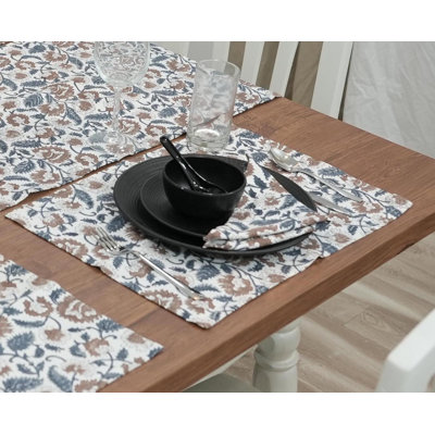 Lark Manor™ 13X19 Inch Accent Decorative Placemat Handcrafted (Mandakni, Blue)