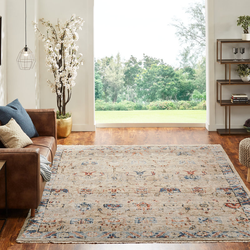 Mirena Wool Flroal Area Rug in Tan, Rectangle 3' x 5'
