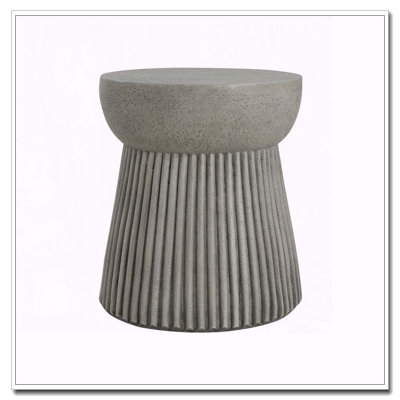 Table d'appoint d'extérieur en béton léger