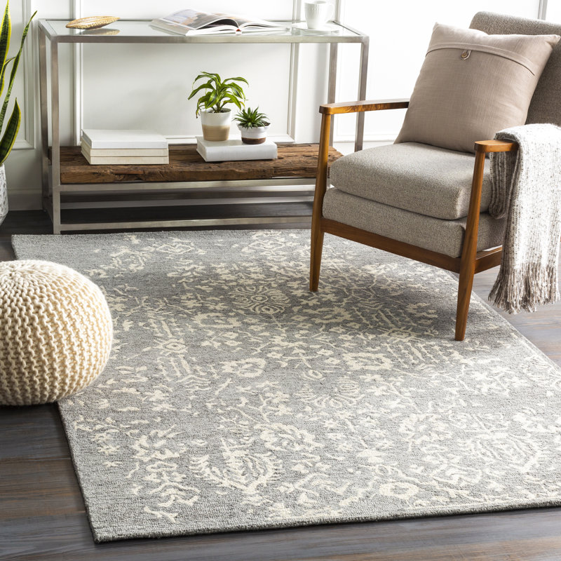 Bergmann Wool Oriental Indoor Rug, Round 6'