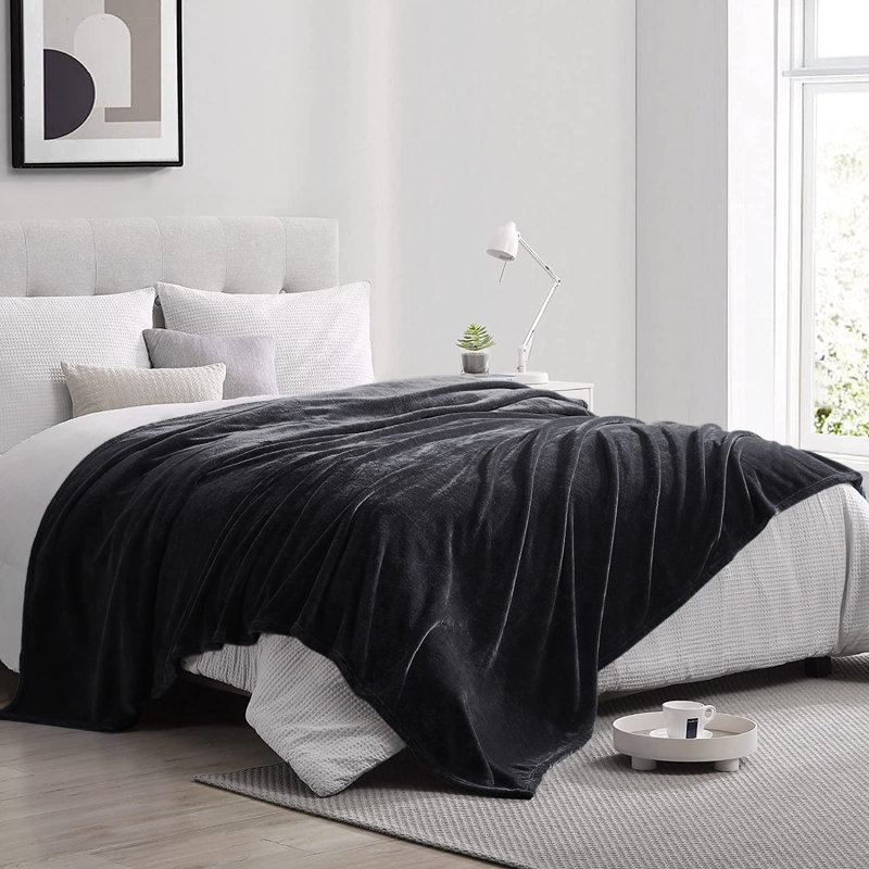 Climax Super Soft Reversible Mink Faux Plush Fur Fleece Blanket Throw, Black, Single (3')