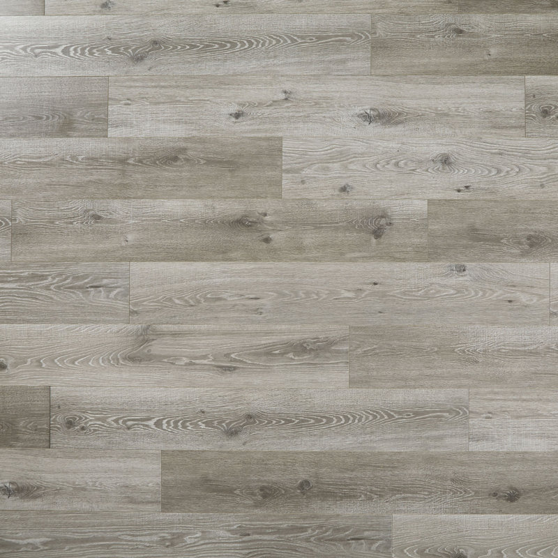Parquet stratifié en chêne 7,5 po x 47,5 po x 12 mm Clear Collection, Armure