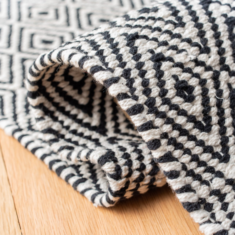 Dryden Hand Woven Cotton Ikat Rug, Round 6'