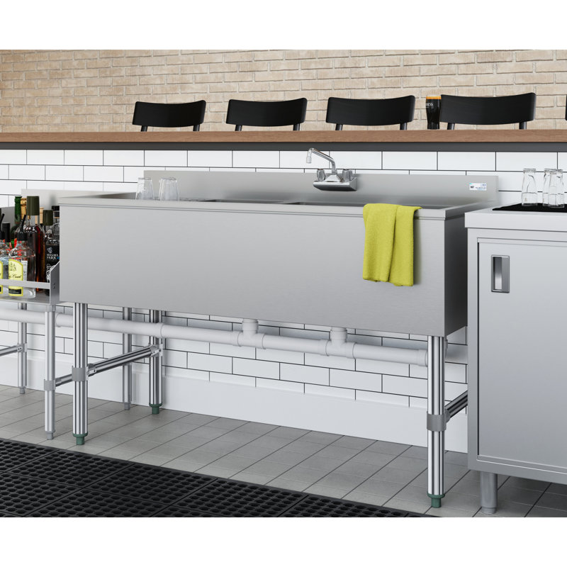 Évier commercial 48 pouces à trois compartiments sous le comptoir avec dosseret de 3 po, égouttoir à gauche et robinet, certifié NSF en acier inoxydable (SBR3B48-L-320)