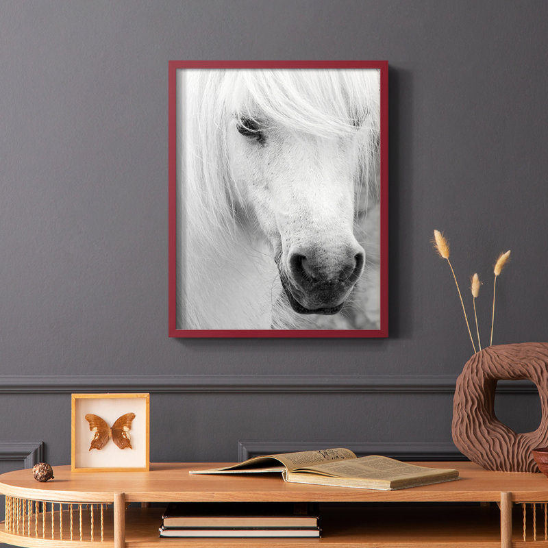 «Island Pony I», reproduction encadrée - bois massif, H 20 po x l 16 po, Rouge