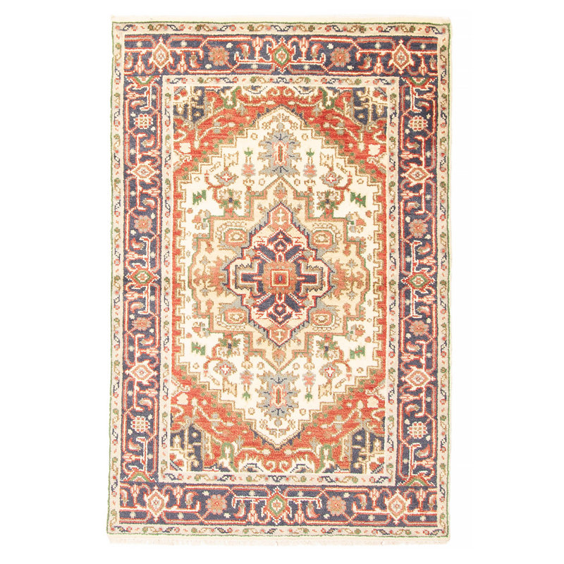 Tapis crème Serapi Heritage 4 pi 0 po x 5 pi 11 po