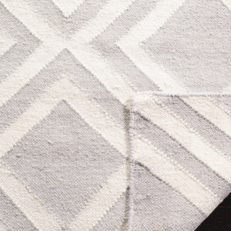 Brianna Hand Woven Flat Weave Wool/Cotton Geometric Rug in Gray/Ivory, Runner 2'6" x 8'