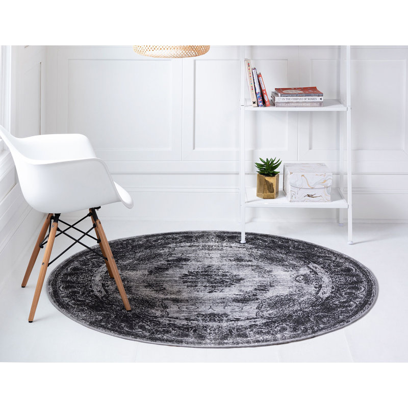 Clevinger Oriental Indoor Rug, Round 7'10"