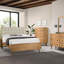 2 tables de chevet avec finition en bois de frêne et rebords arrondis pour chambre double
