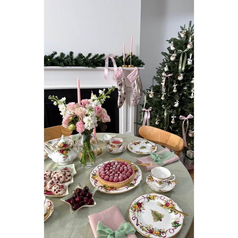Old Country Roses Christmas 20.7cm