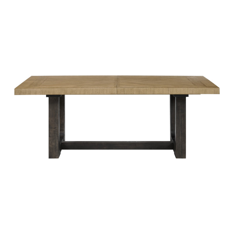 Table carrée et caramel