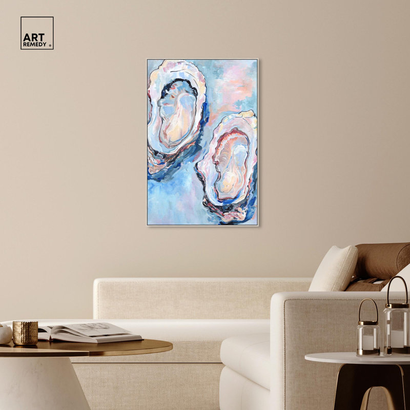 «Finding Seashells», toile abstraite colorée par , Cadre flottant argent, H 46 po x l 31 po