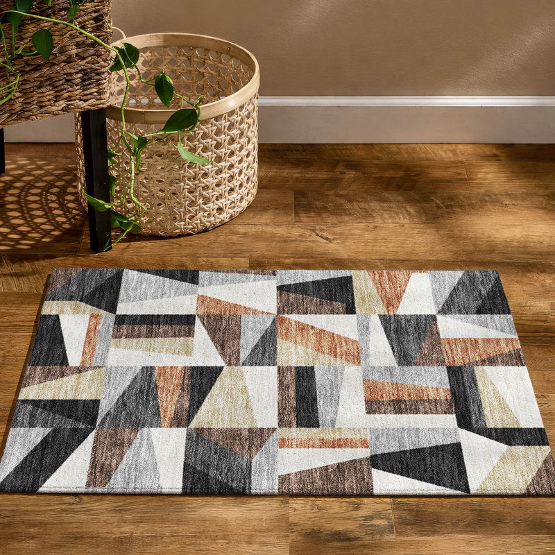 Tapis géométrique de qualité supérieure lavable à la machine Mayfield, 1 pi 8 po x 2 pi 6 po, Gris
