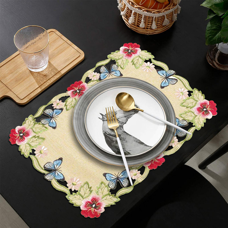 Chemin de table et napperons Anariyah, L 20 po x l 14 po